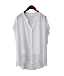 Double Chiffon Blouse Chiffon is padded inside and it is very hot, even if you put on only one.