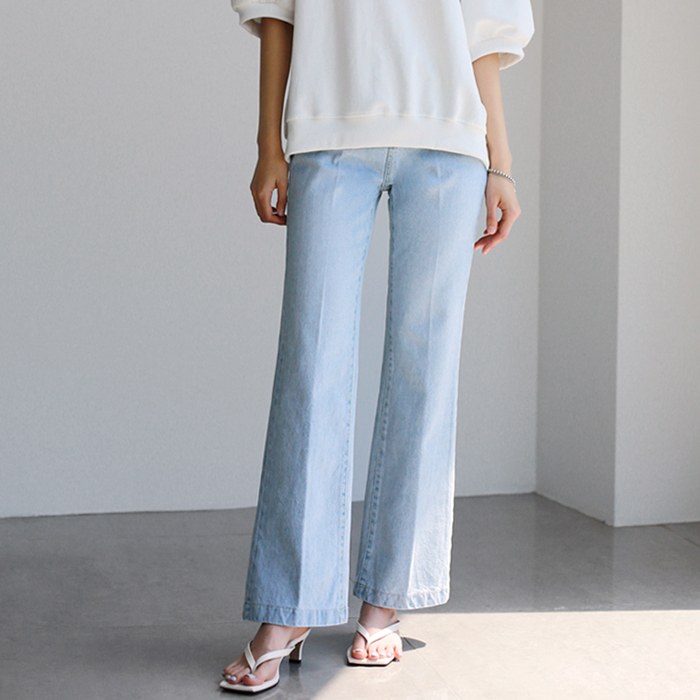 Standing Denim Pants