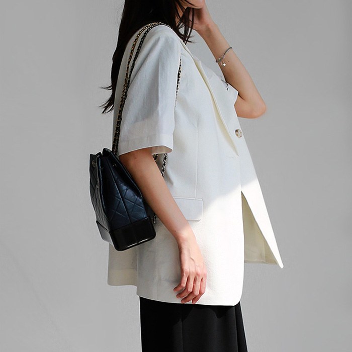 Able half-sleeve linen jacket