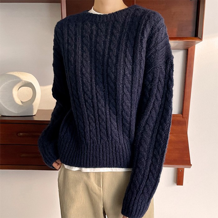 Limit cable knit top