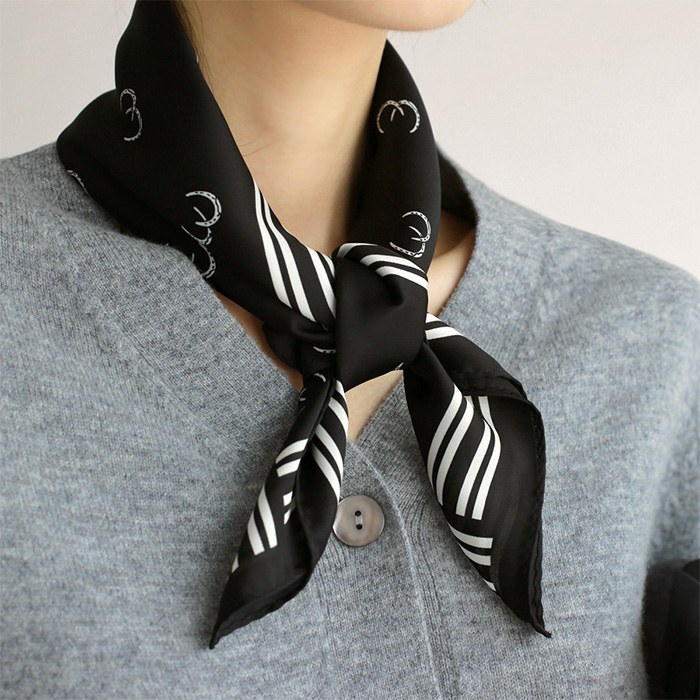 Soft-printed scarf