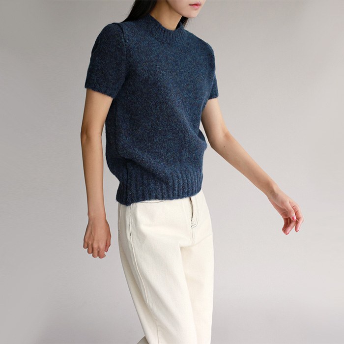 Tender Half Sleeve Wool Knit Top