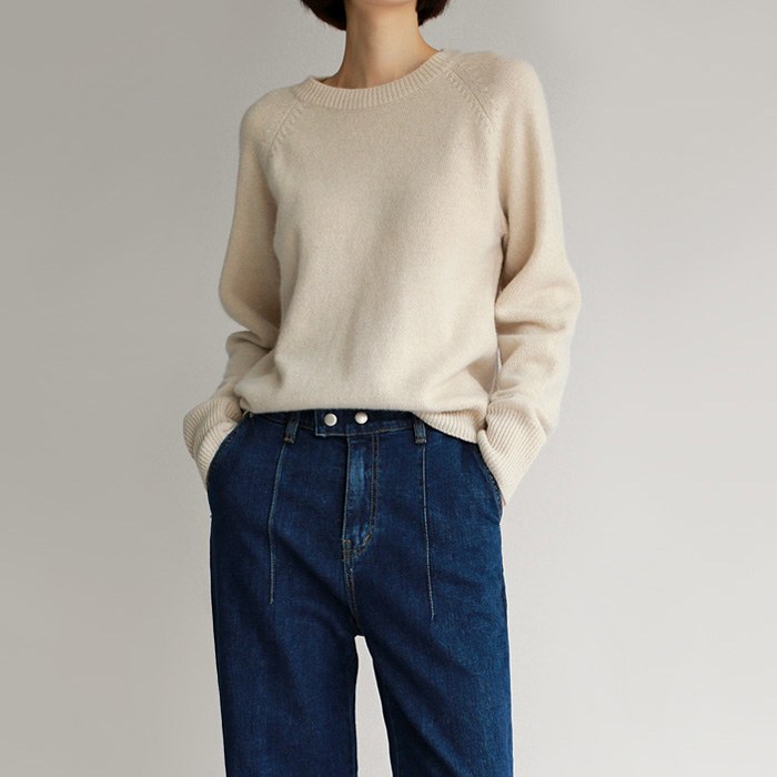 Jeremy Round Knit Top