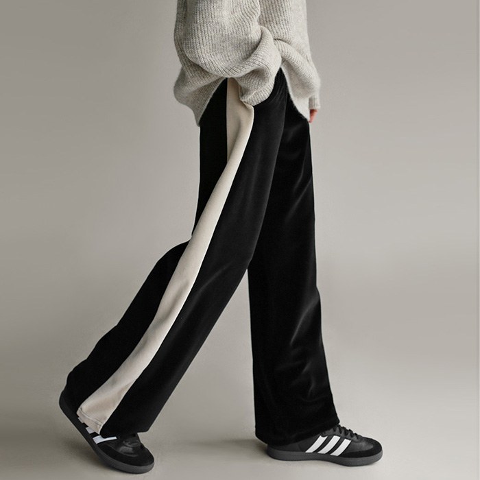 Side Line Velour Wide Pants