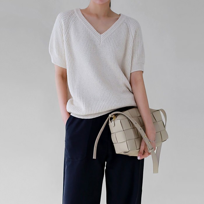 Lauren V-neck knit top
