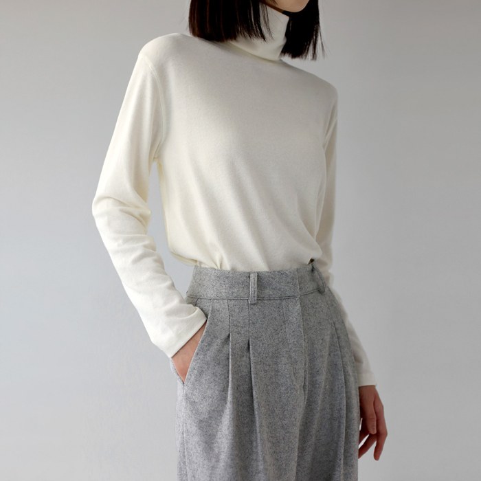 Wool Angora Turtleneck Tee