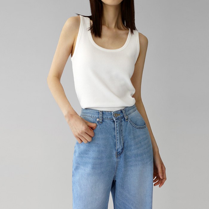 NEW 5% Ellie Unek Sleeveless shirts