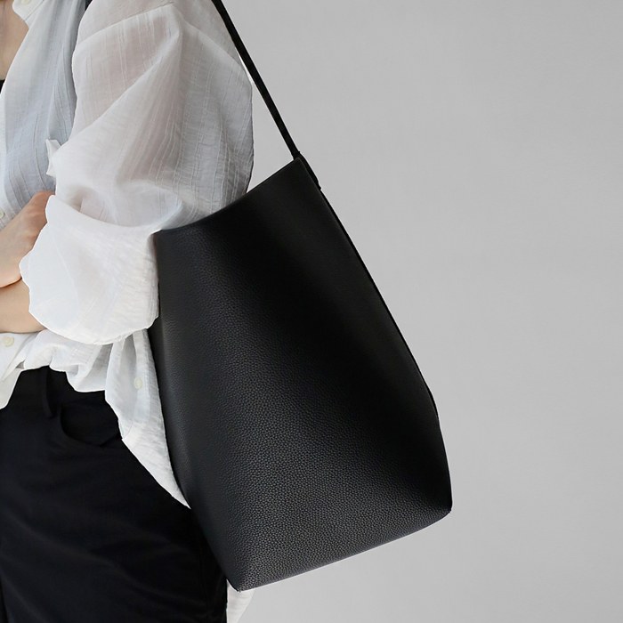 Port leather bag
