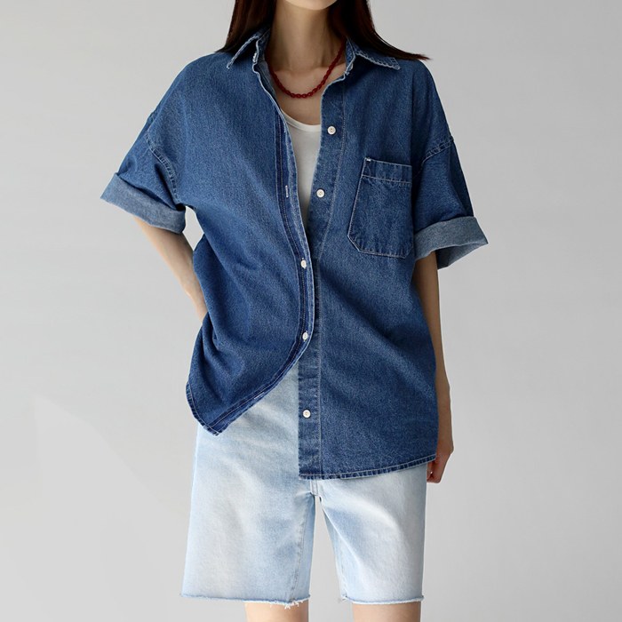 Back pocket denim shirt