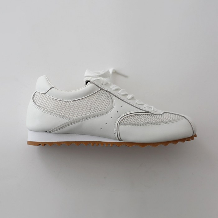 Mesh sneakers