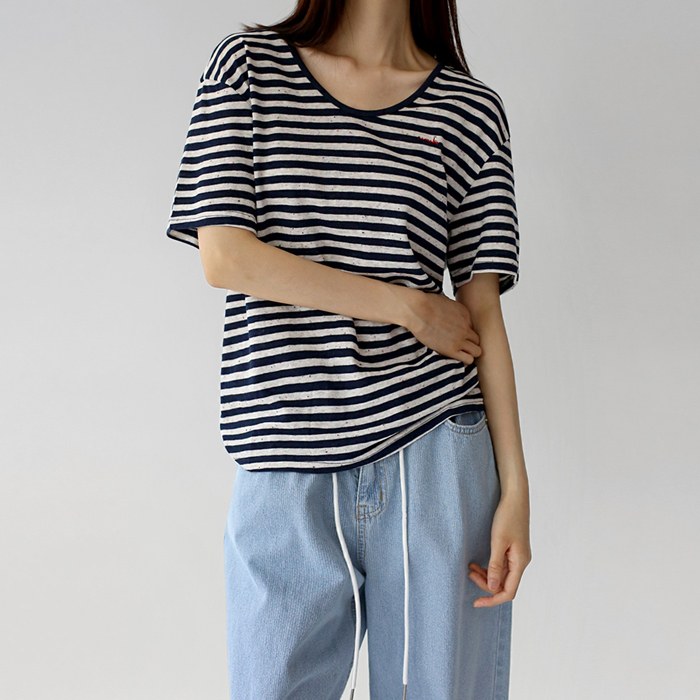 Stripe U-Neck Tee