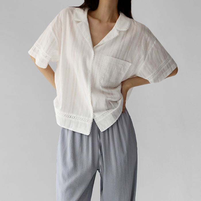Clo lace blouse