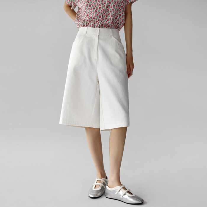 Pure Capri Pants
