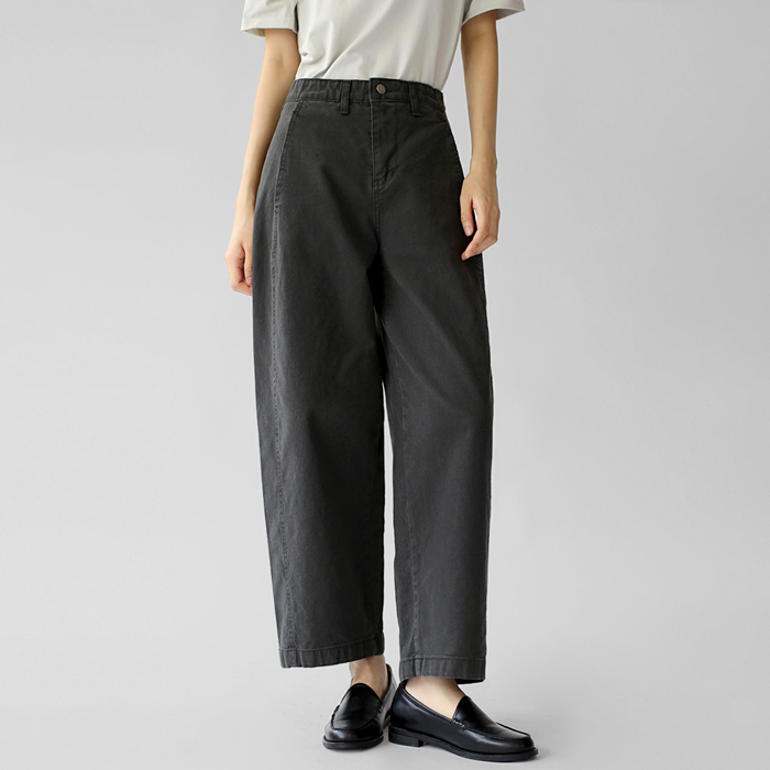 Curved cotton pants