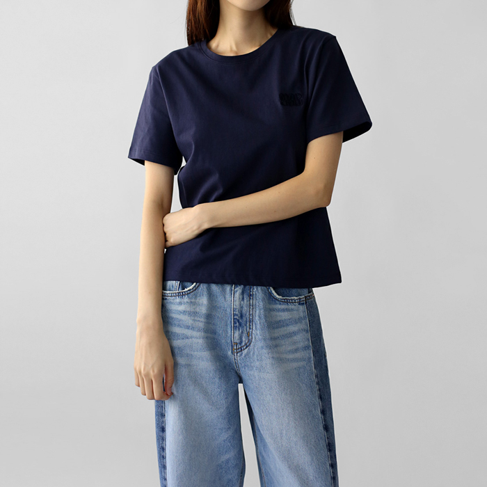 Embroidered basic tee