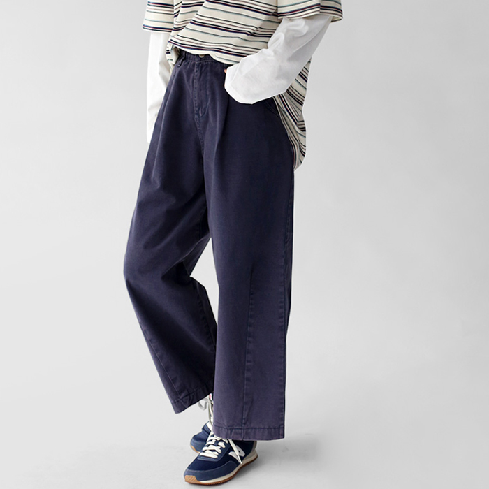 Pintuck baggy pants
