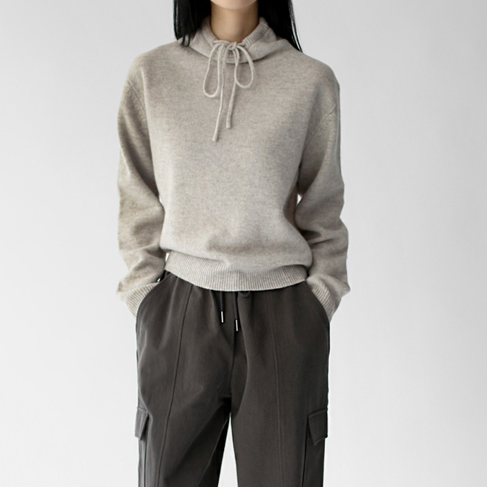 High-neck string knit top