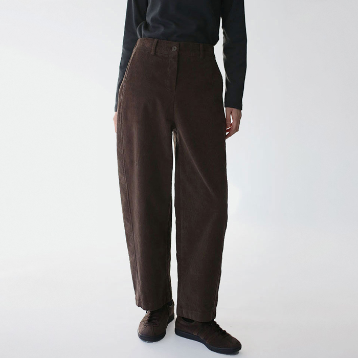 Curved corduroy fleece pants