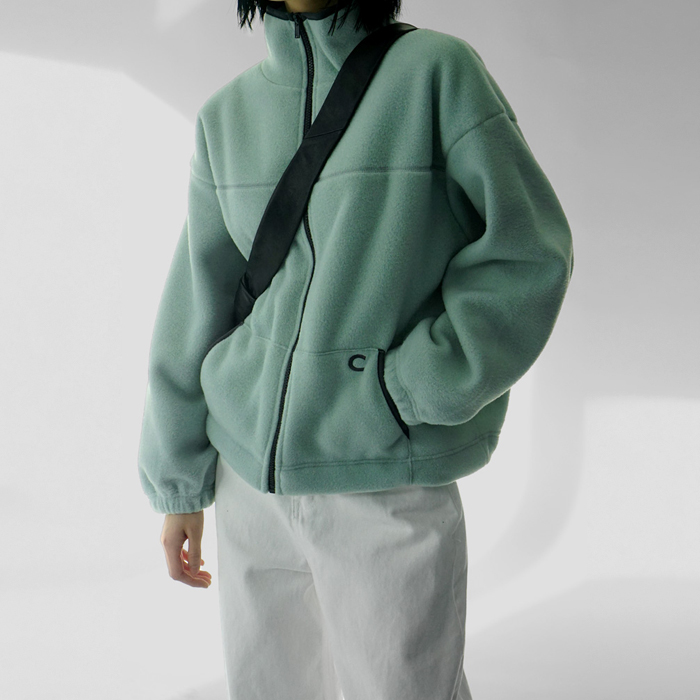 [7% off new arrivals - until 11am on the 31st] Embroidered Fleece Zip-up