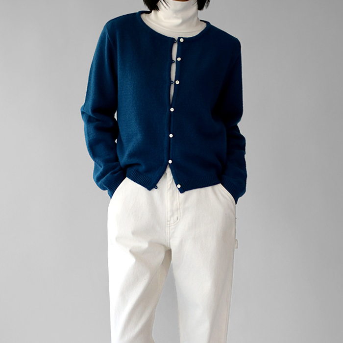 [New Arrivals 7% Off - Until 11am on the 7th] Button Point Cardigan