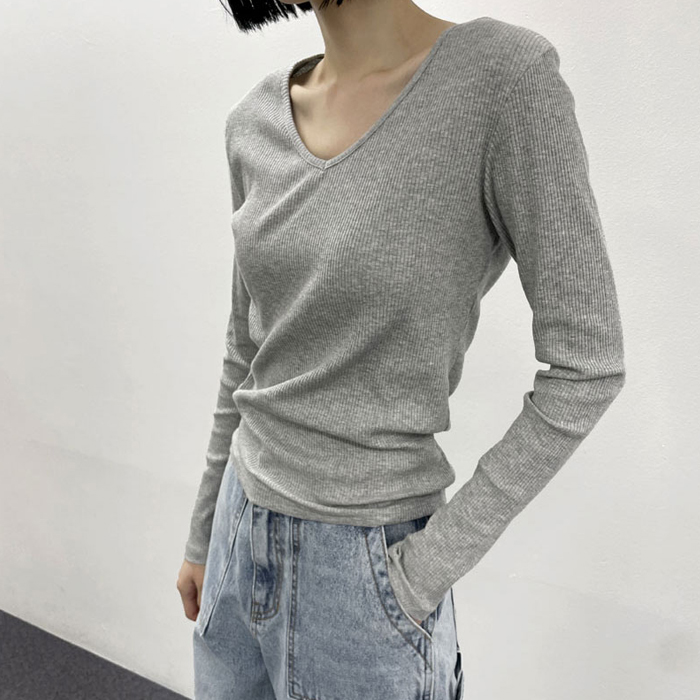 [7% off new arrivals - until 11am on the 27th] Slim V-neck corduroy tee