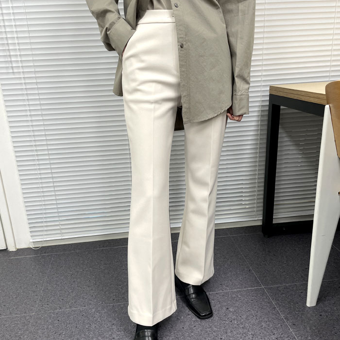 [New Arrivals 7% - Until 11 AM on the 18th] Boot Cut Slim Pants