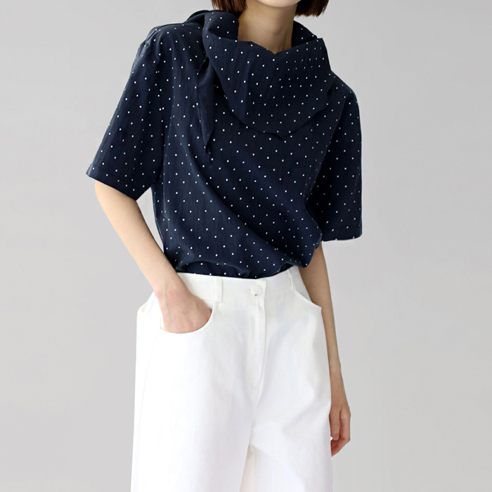 [New Arrivals 7% - Until 11 AM on the 11th] Dot Scarf Blouse