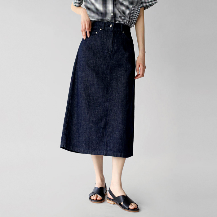 [New Arrival 7% - Until 11 AM on the 11th] Back-Elastic Dark Blue Skirt