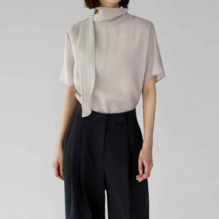 [New Arrivals 7% - Until 11 AM on the 28th] Mood Tie Blouse