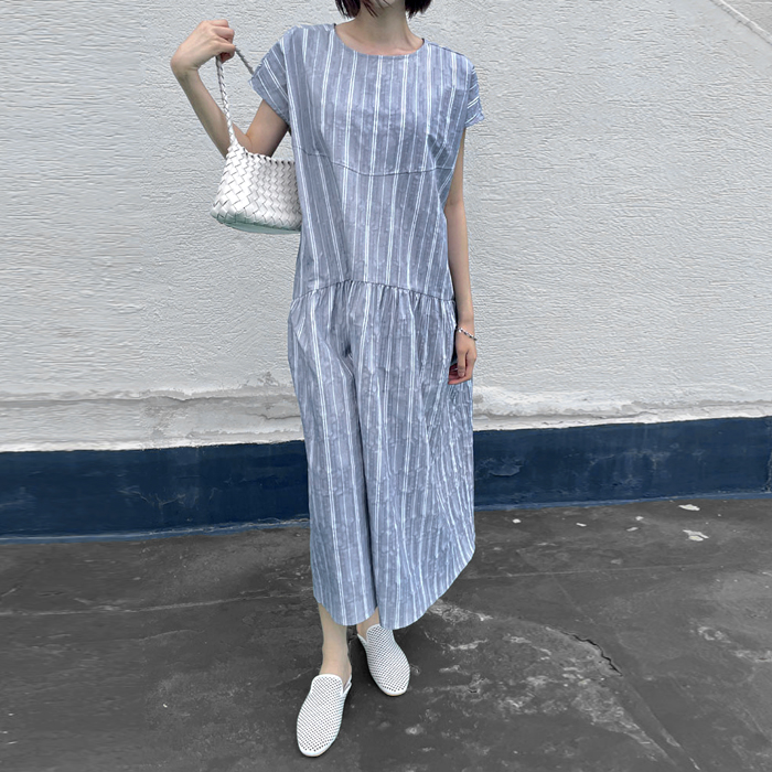 [New Arrival 7% - Until 11 AM on the 15th] Seersucker Stripe One Piece