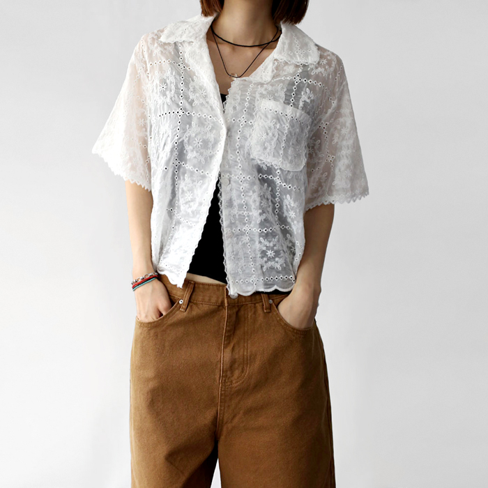 [New Arrivals 7% - Until 11 AM on the 26th] See-through look lace shirt