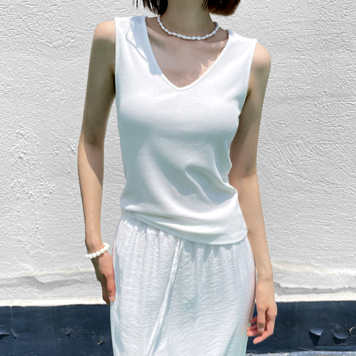 [New Arrival 7% - Until 11 AM on the 29th] V-neck Fine Ribbed Sleeveless Top