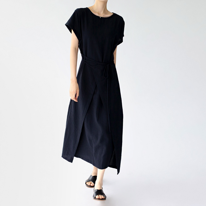 [New Arrivals 7% - Until 11 AM on the 24th] Courtney One Piece