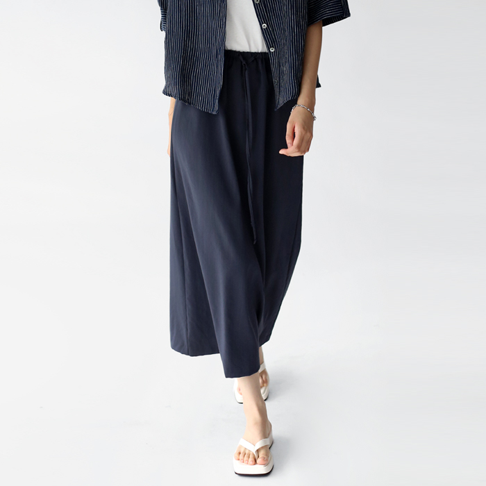 [New Arrivals 7% - Until 11 AM on the 5th] Rochester Skirt