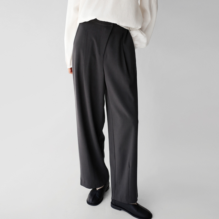 [New Arrival 7% - Until 11 AM on the 30th] Diagonal Overlap Slacks