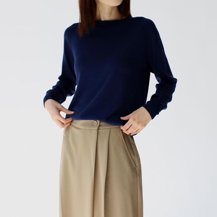 Soft-touch crewneck knit top