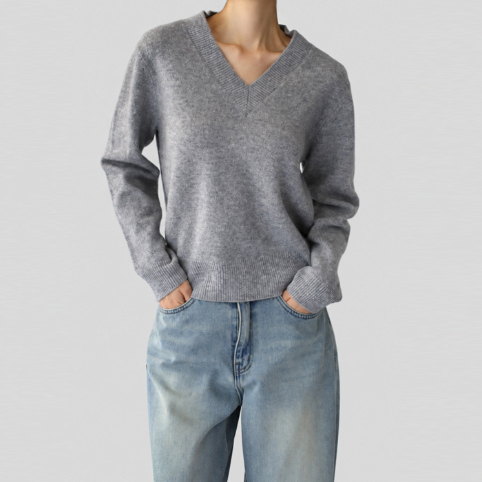 [New Arrival 7% - Until 11 AM on the 28th] Katie V-neck Wool Knit Top